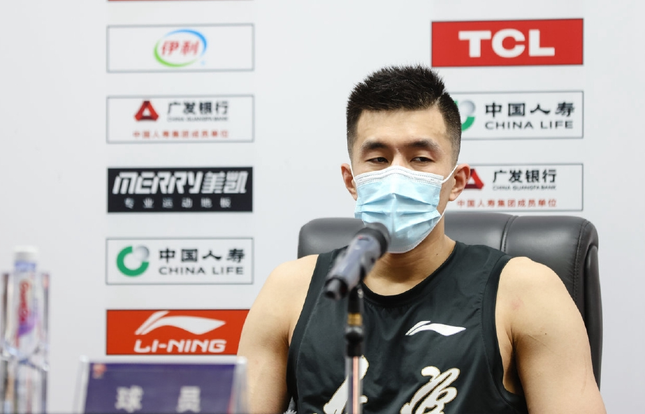 关于郭艾伦手感滚烫，带领山东泰山小胜新疆男篮，赛后一句话霸气侧漏的信息